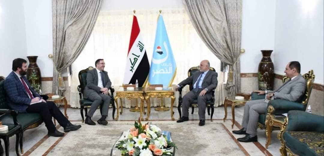 الدكتور العبادي يستقبل كلاً على انفراد السفير البريطاني والقائم بأعمال السفارة الصينية